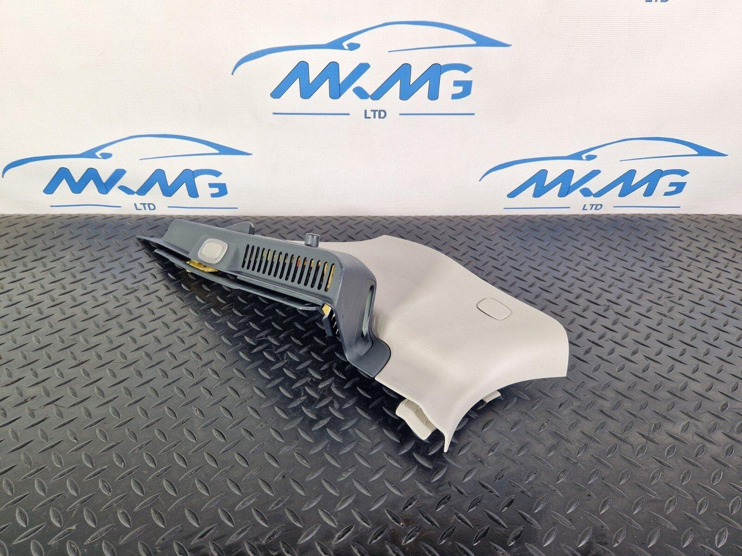 14-19 MERCEDES BENZ GLA X156 OEM BOOT REAR LEFT C-PILLAR TRIM A1566904300