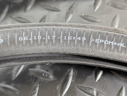 16-19 AUDI A4 B9 SALOON OEM REAR DOOR RUBBER SEAL FITS LEFT & RIGHT 8W5833721B