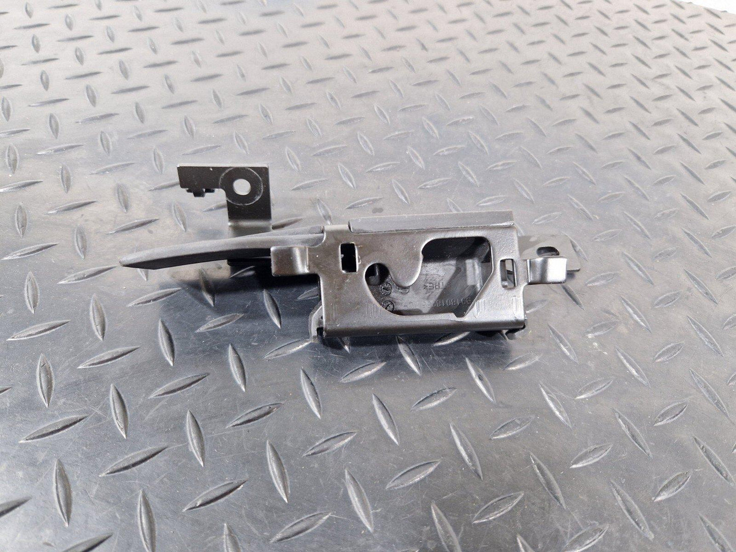 14-21 MERCEDES C220d W205 OEM BOOT TRUNK LEFT N/S LUGGAGE NET HOLDER A2058605300