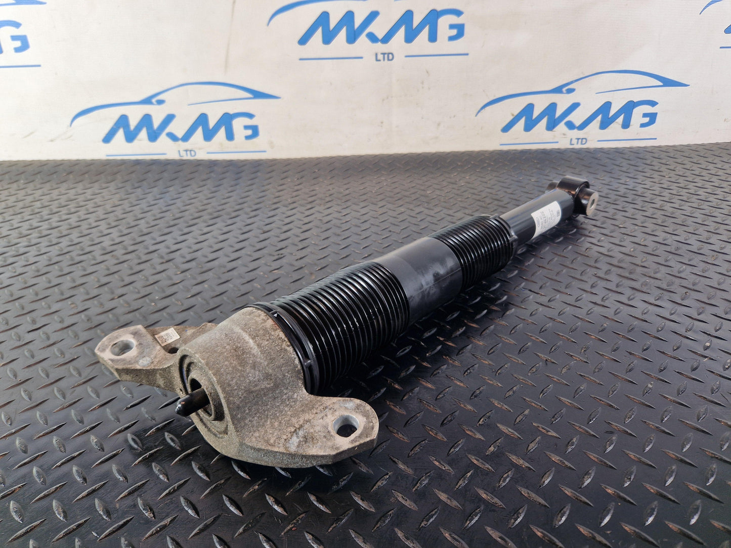 Range Rover Evoque L551 Rear Shock Absorber Fits Left & Right K8D218080AC