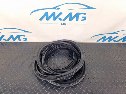 16-19 AUDI A4 AVANT B9 3.0 S-LINE GENUINE LEFT SIDE DOOR RUBBER SEAL 8W9833721