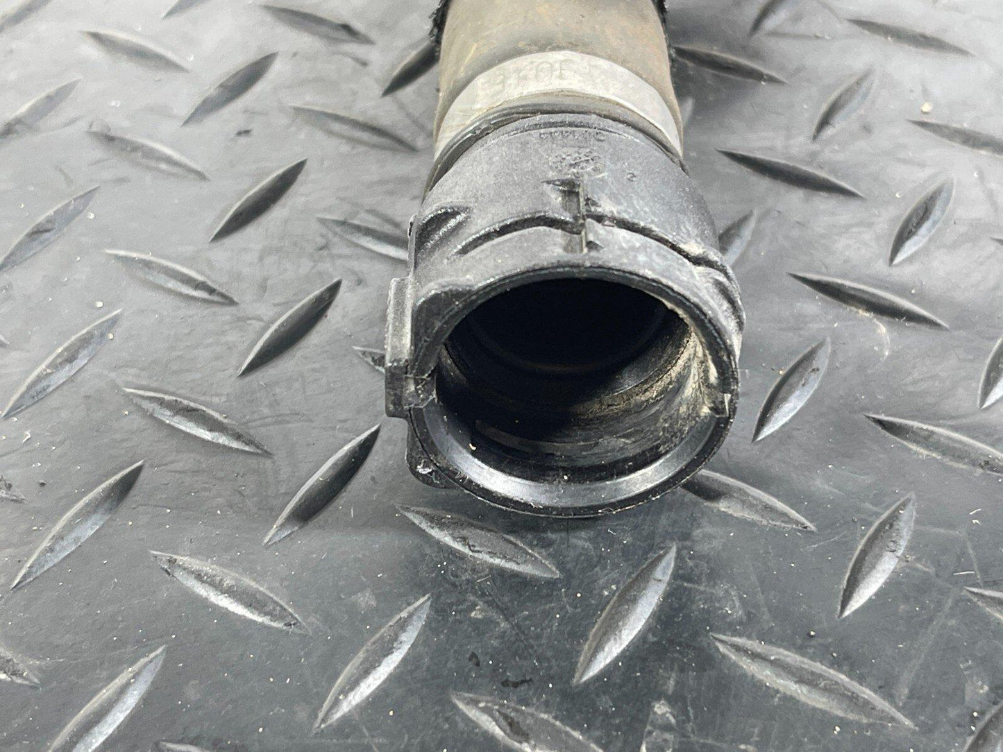 2019-ON  LAND ROVER DISCOVERY L550 RADIATOR COOLANT HOSE PIPE K8D2-8B504-CA