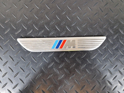 10-13 BMW E70 LCI X5 GENUINE OEM REAR DOOR KICK PLATES SILL COVER TRIM 7205265