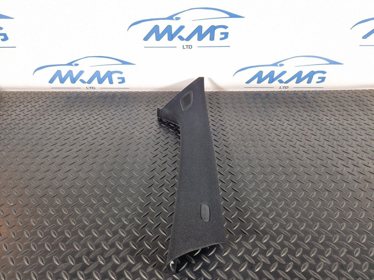 19-ON MERCEDES BENZ B CLASS W247 GENUINE A-PILLAR TRIM A2476900200