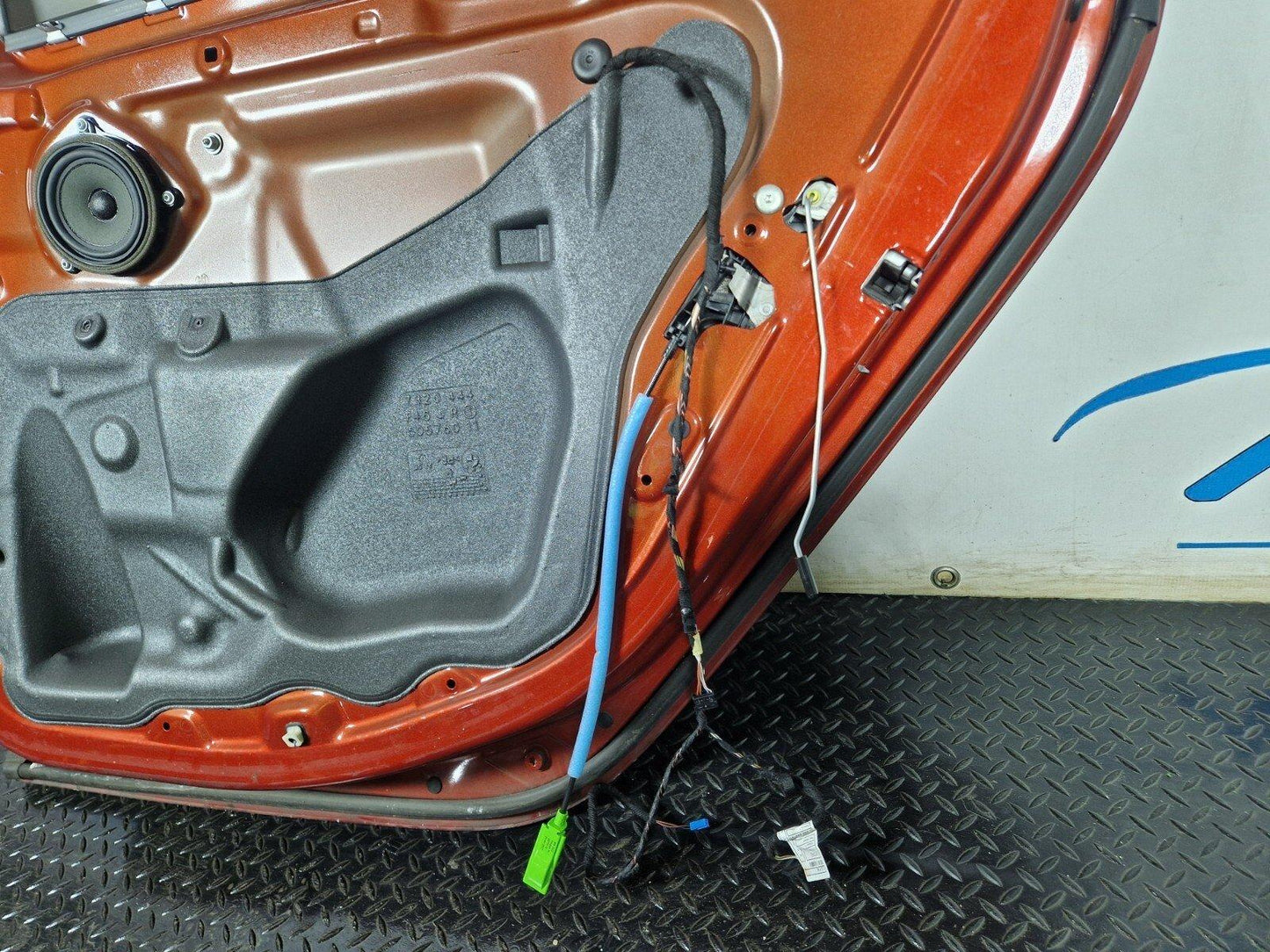 14-21 BMW 2 SERIES GRAN TOURER F46 REAR RIGHT O/S/R COMPLETE DOOR (DAMAGED)