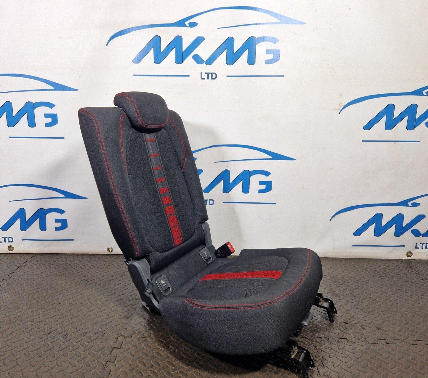 BMW 2 X1 SERIES F45 F48 GENUINE REAR RIGHT O/S CLOTH FABRIC COMPLETE SEAT RED