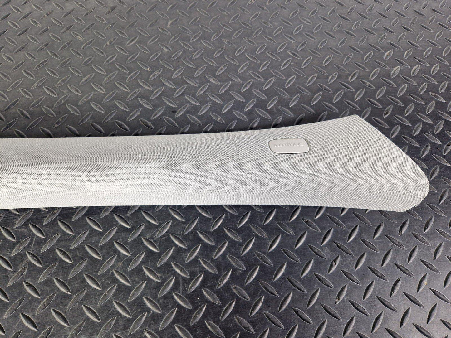 14-20 MERCEDES BENZ GLA 200 X156 OEM FRONT DRIVER SIDE A-PILLAR TRIM A1766901800