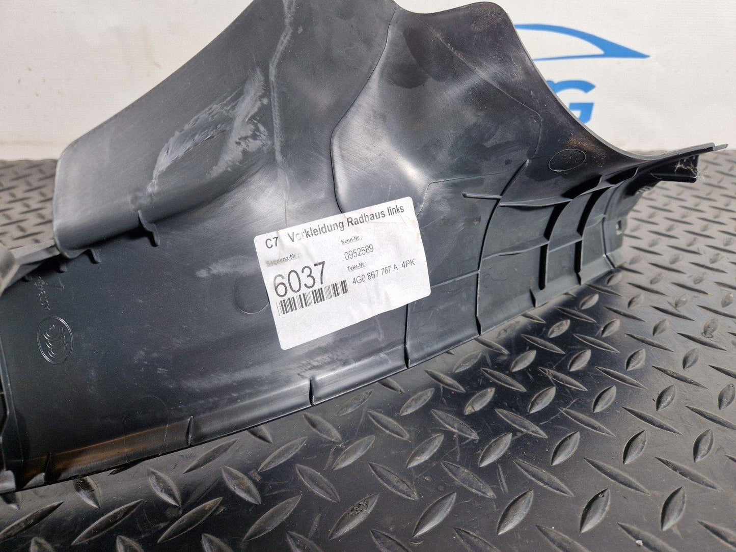 12-18 AUDI A6 C7 GENUINE OEM REAR LEFT LOWER C PILLAR TRIM BLACK 4G0867767A