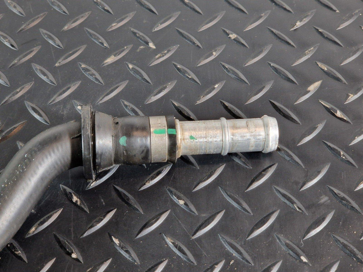 16-19 MERCEDES BENZ GLE W166 HOT WATER RETURN HOSE A1665063035