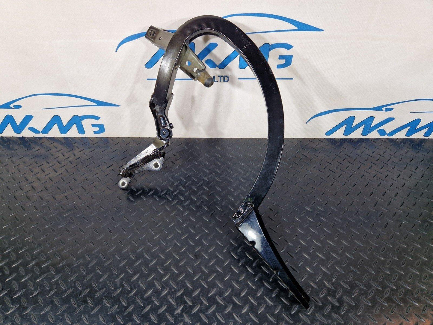12-18 AUDI A6 C7 TAILGATE BOOT LID HINGE LEFT PASSENGER SIDE IN BLACK 4G5827301B