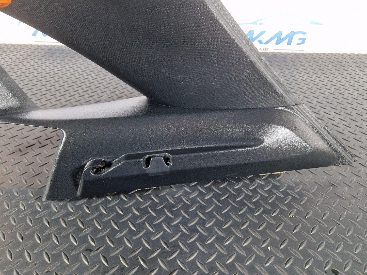 19-ON MERCEDES B CLASS W247 REAR RIGHT C PILLAR TRIM COVER  A2476901200