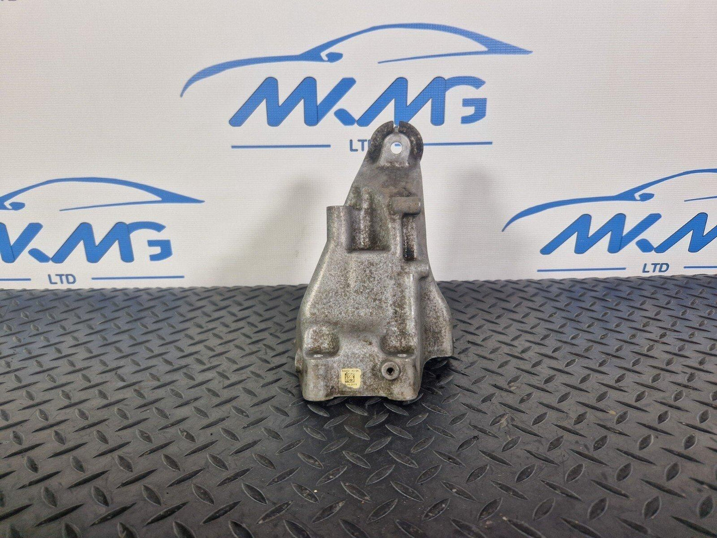 14-21 MERCEDES-BENZ C250D W205 ENGINE SUPPORT MOUNT BRACKET RIGHT A6512234304