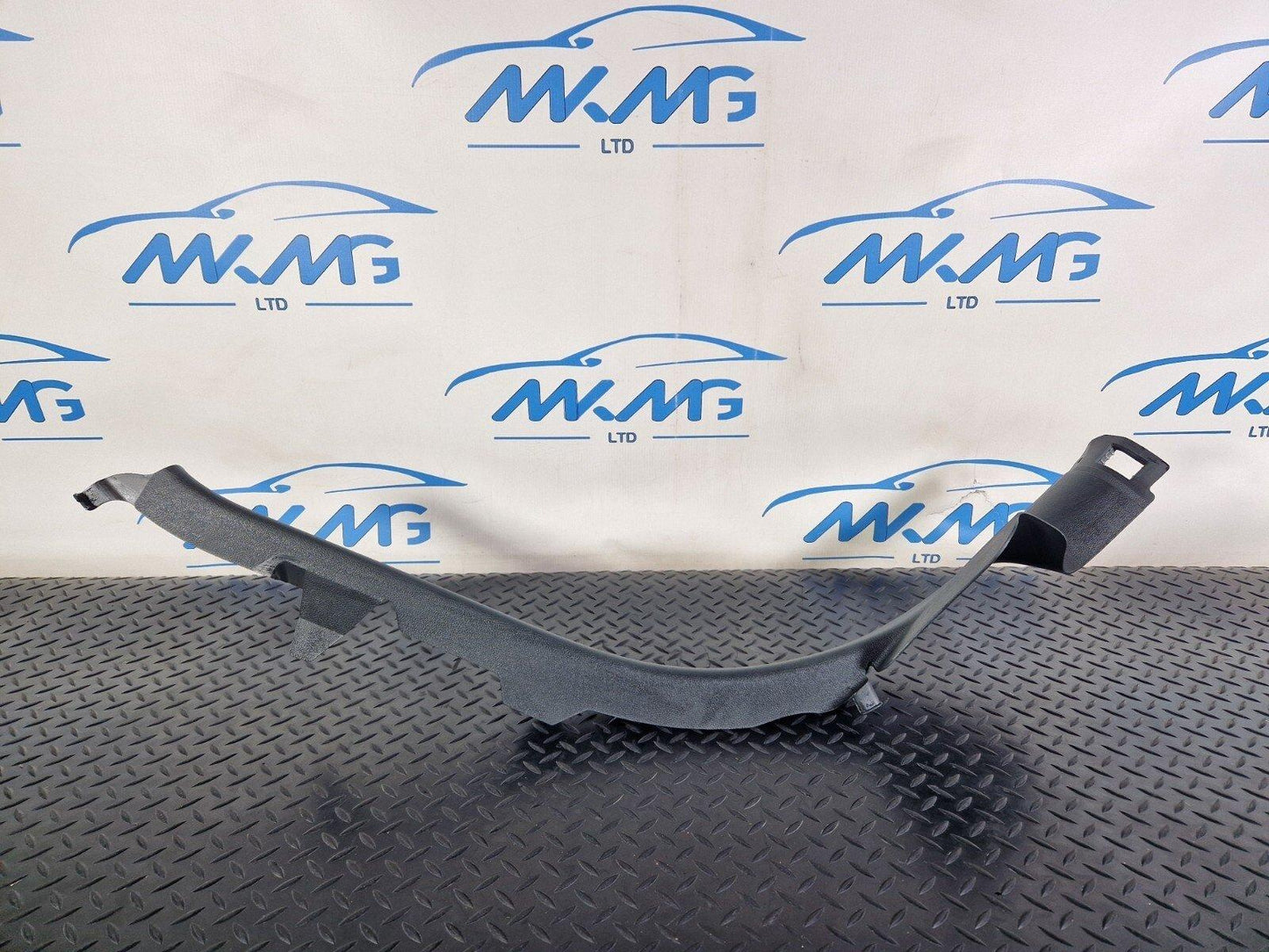 12-18 AUDI A6 C7 GENUINE REAR LEFT LOWER C PILLAR TRIM BLACK 4G0867767A