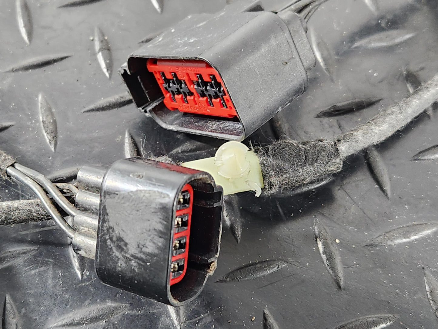 12-18 Land Rover Range Rover Evoque L538 Front Left Door Wiring Loom HJ3214630