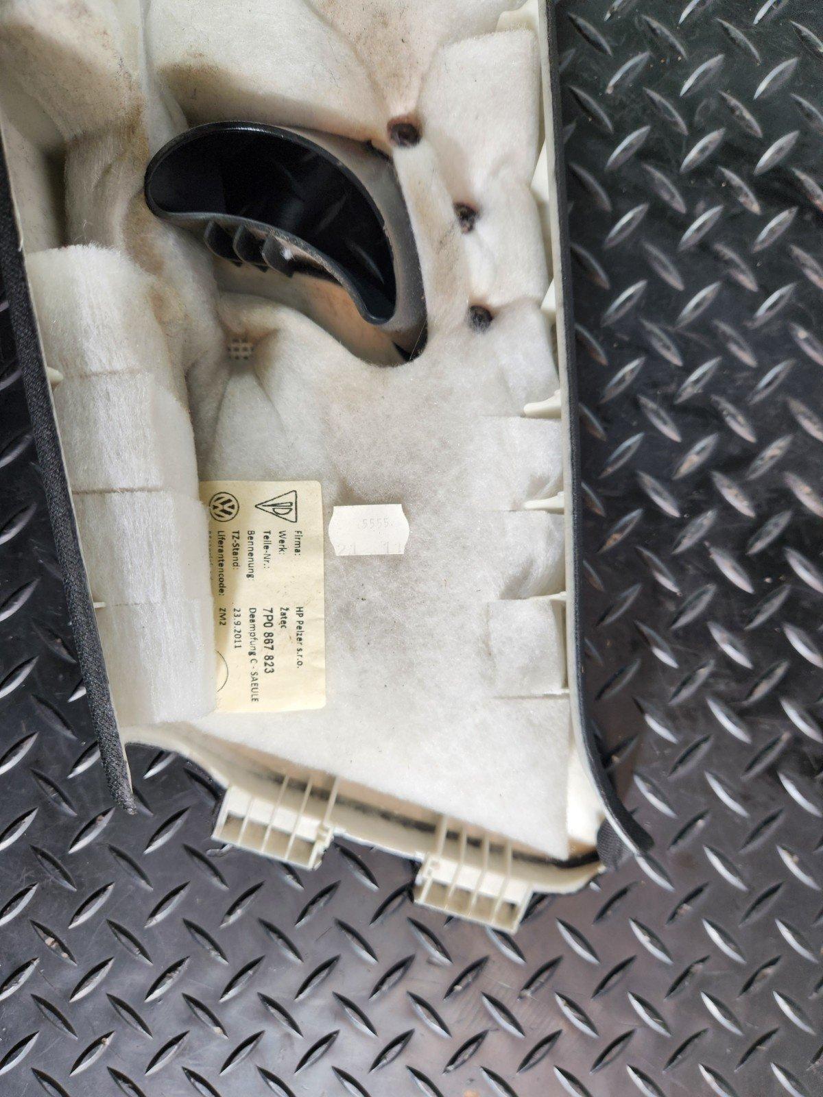 10-18 VW TOUAREG 7P REAR LEFT N/S C PILLAR TRIM 7P6867241G