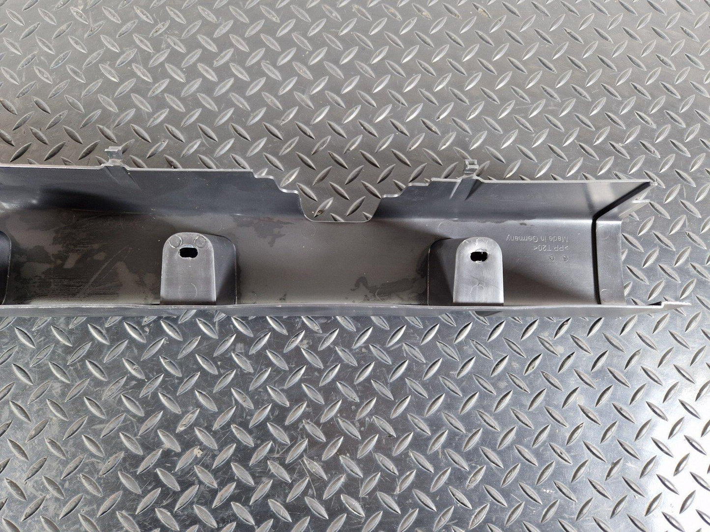 06-17 MERCEDES BENZ SPRINTER W906 OEM CABLE DUCT GUIDE BRACKET A9078211200