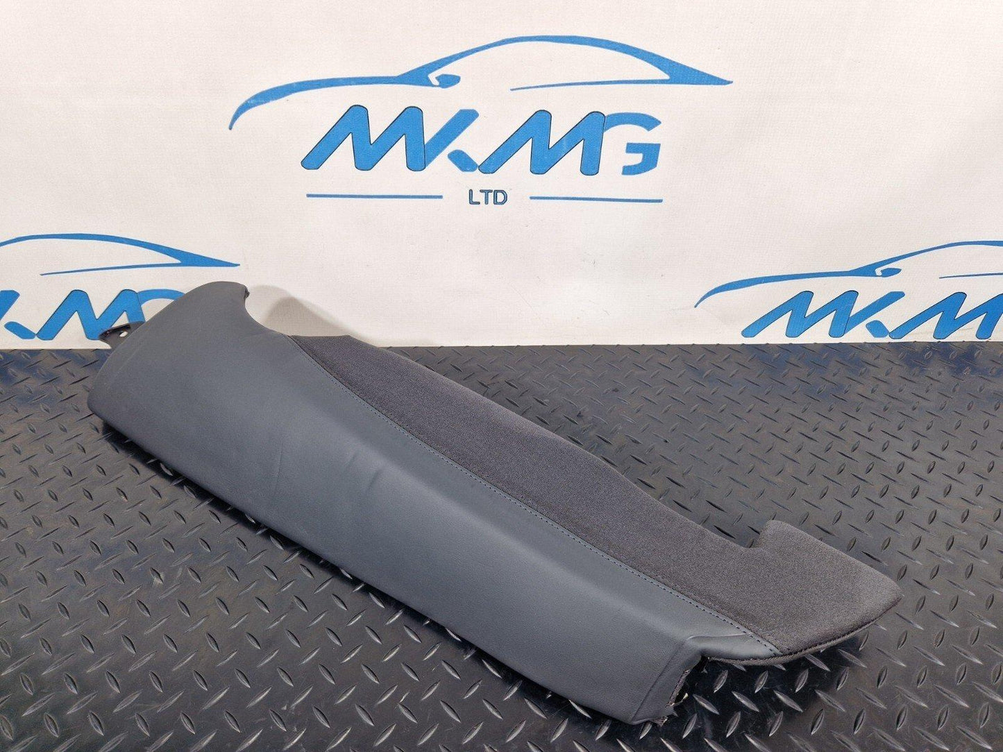 12-18 AUDI A6 C7 GENUINE REAR BOLSTER PASSENGER SIDE LEFT 4G0885703