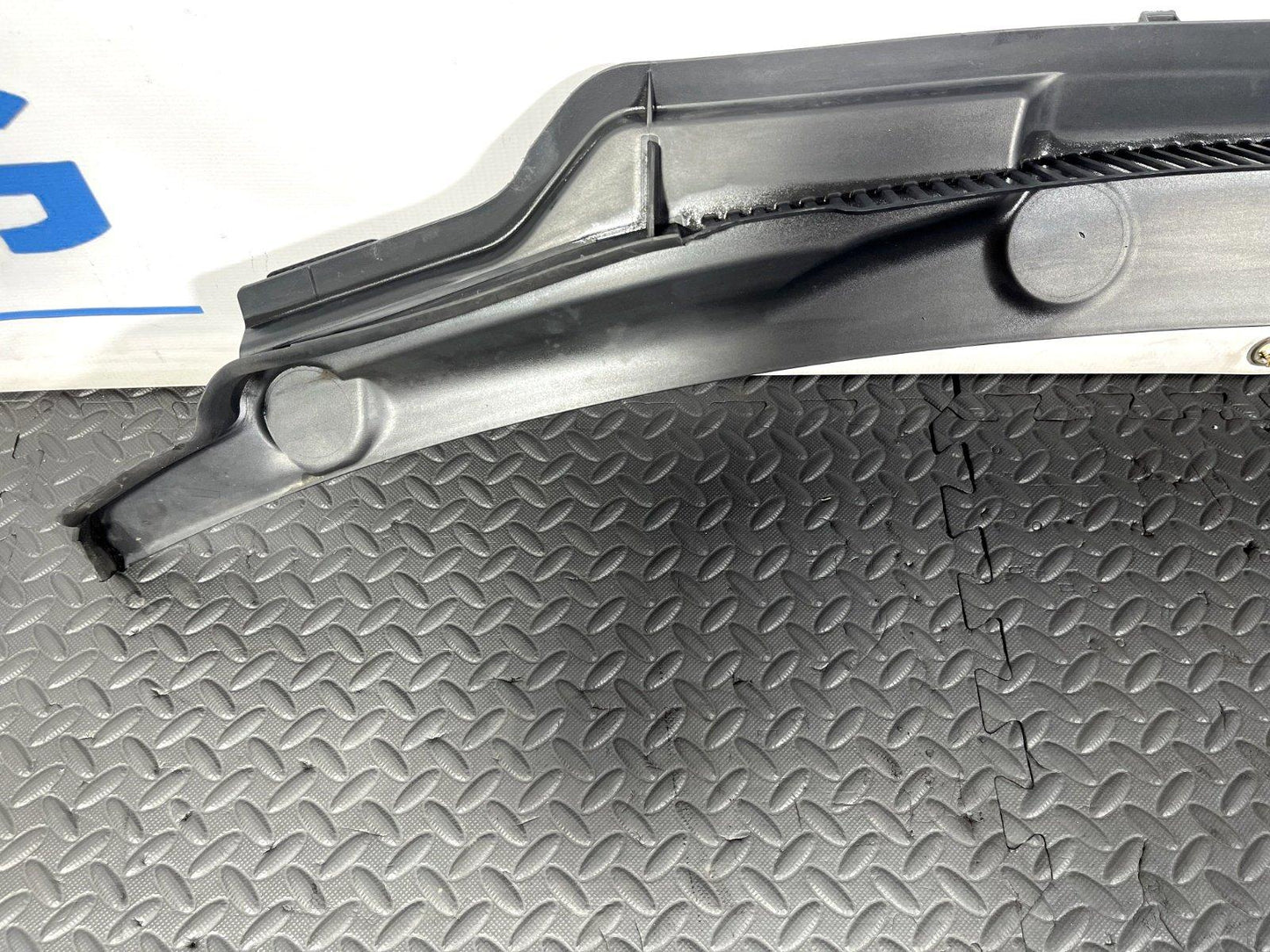 14-21 BMW 2 SERIES GRAN TOURER F45 F46 FRONT WINDSCREEN SCUTTLE PANEL 7305485