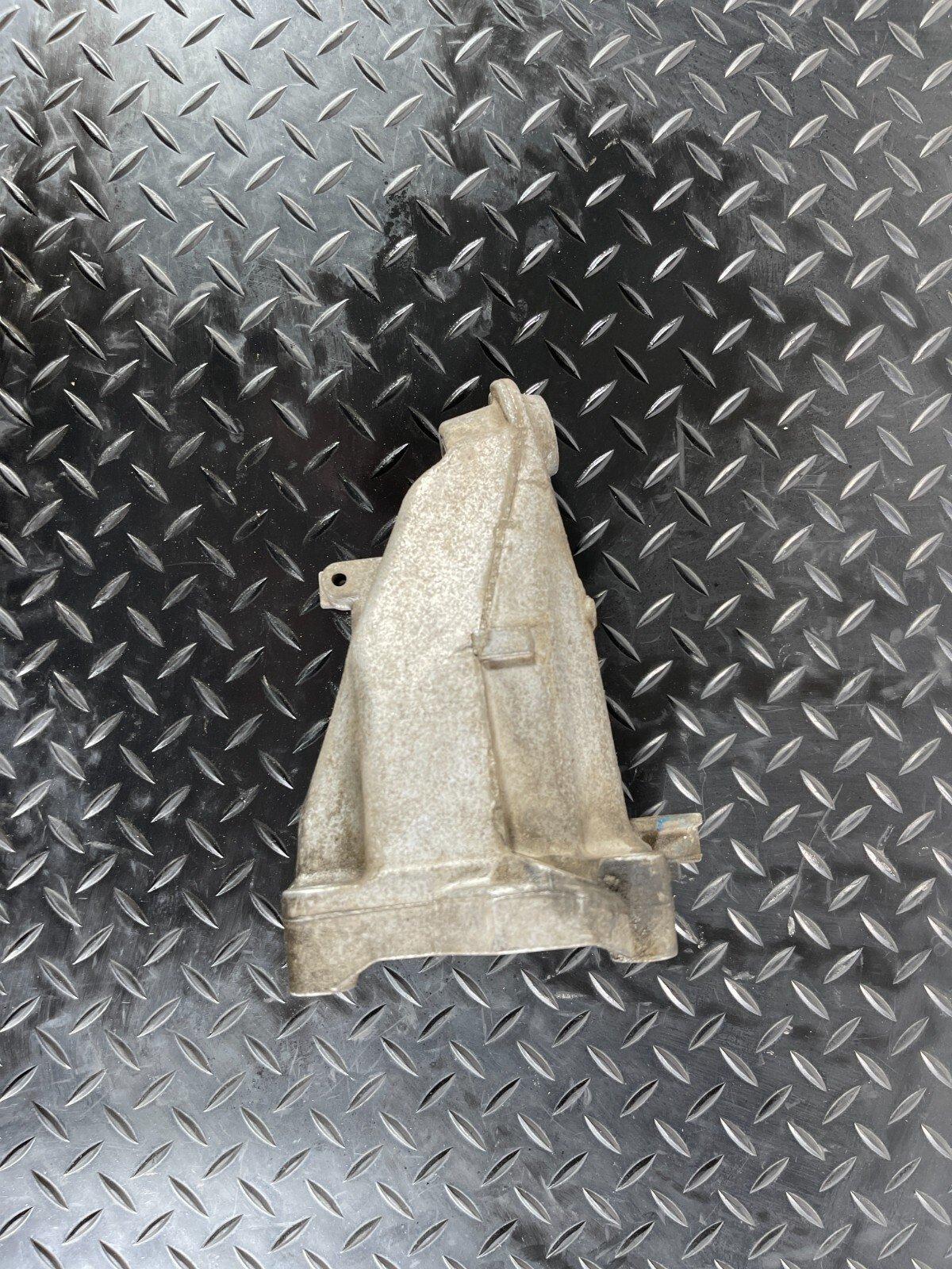 14-21 MERCEDES BENZ C350e W205 GENUINE ENGINE MOUNT RIGHT A2742234304