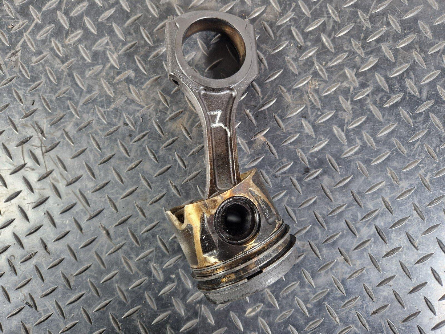 14-21 MERCEDES BENZ C300h W205 COMPLETE PISTON WITH CON ROD 65100