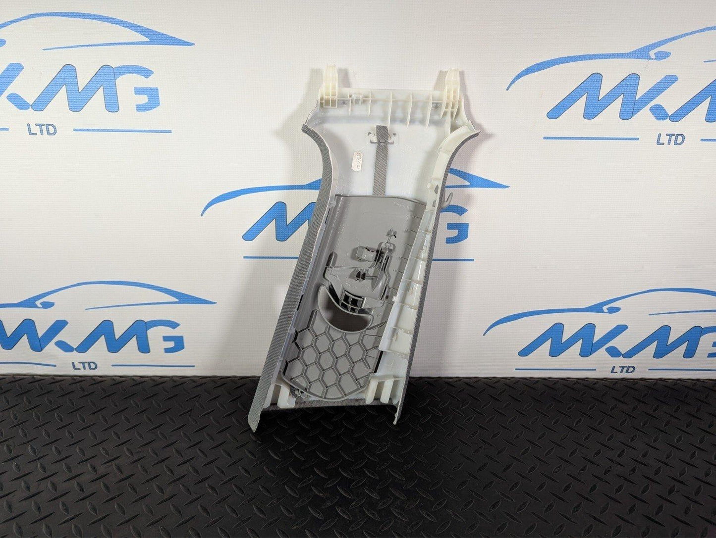 16-19 AUDI A4 B9 OEM LEFT PASSENGER SIDE B-PILLAR TRIM COVER 8W0867243E