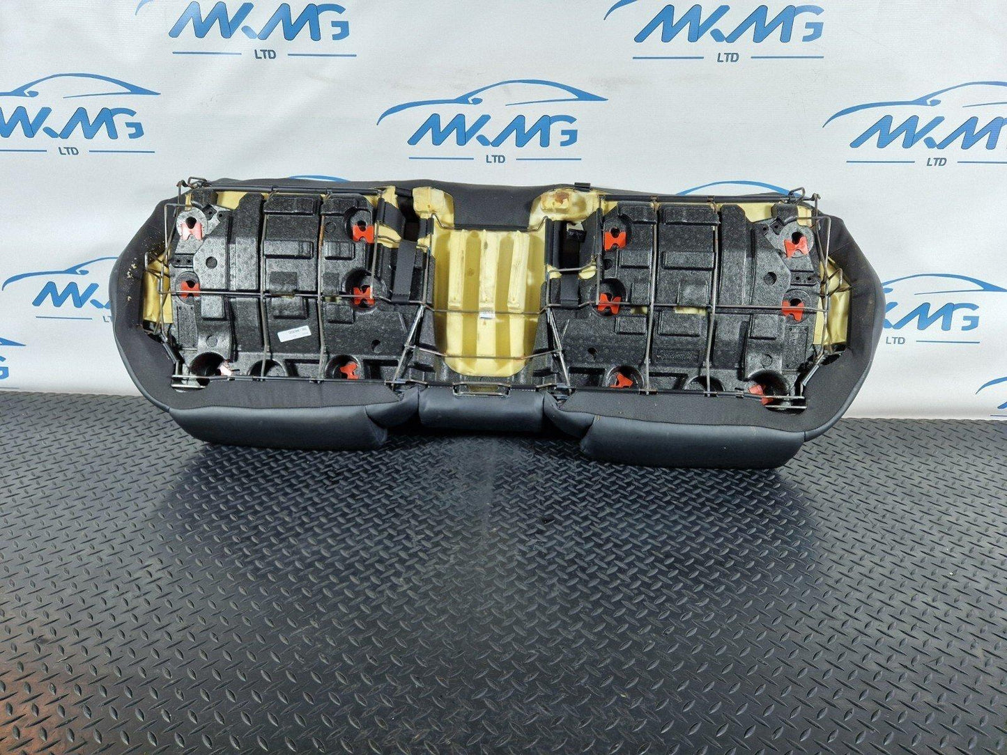 10-17 AUDI A8 4H REAR SEAT BASE LEATHER BENCH IN BLACK 4H0885405C