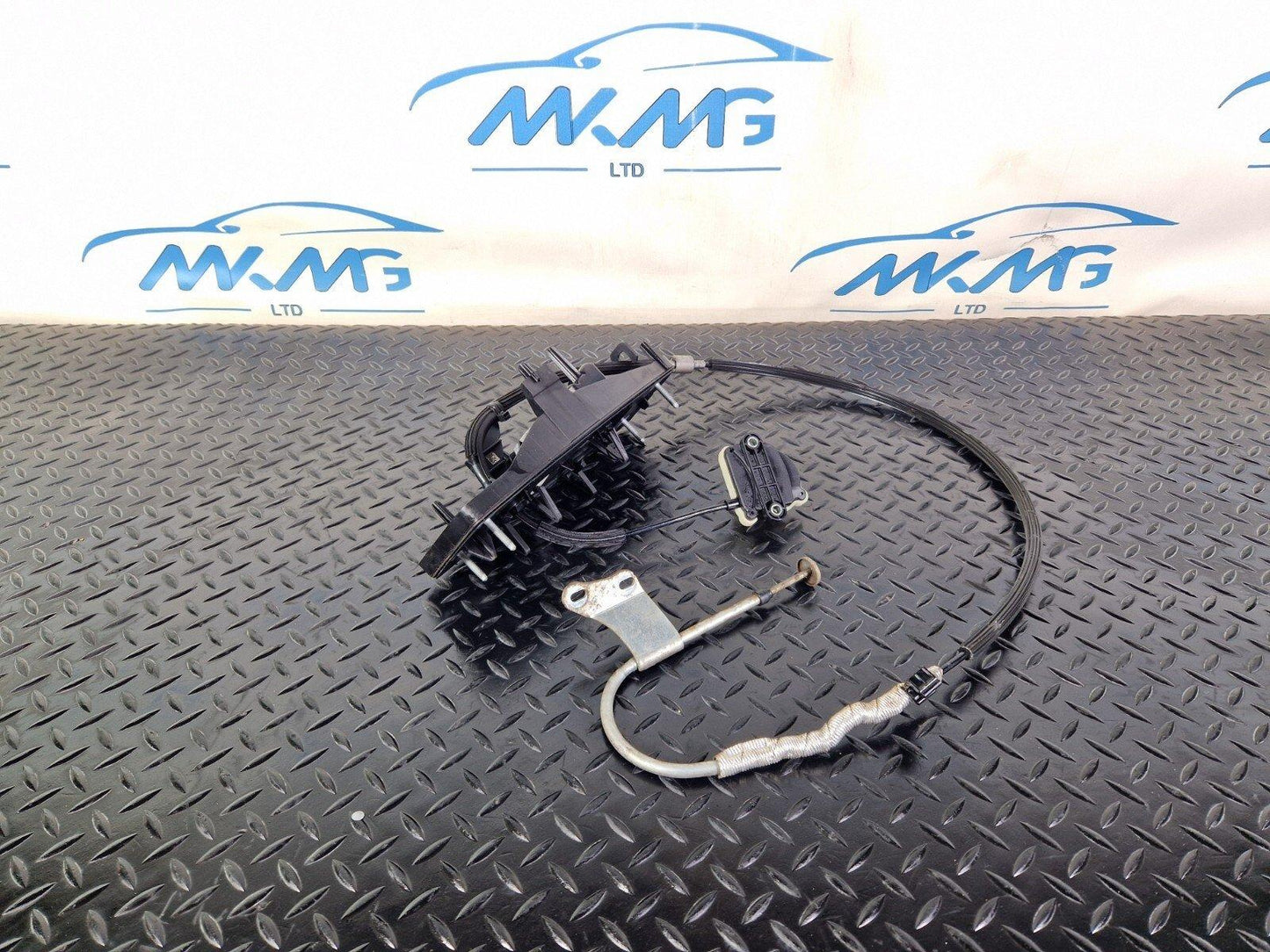 16-19 AUDI A4 B9 GENUINE OEM GEAR EMERGENCY RELEASE MODULE LINKAGE 8W0713052N
