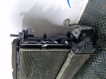 Ford Kuga MK2 Station Wagon 2.0 Diesel Water Cooling Radiator 8V41-8C342-AC