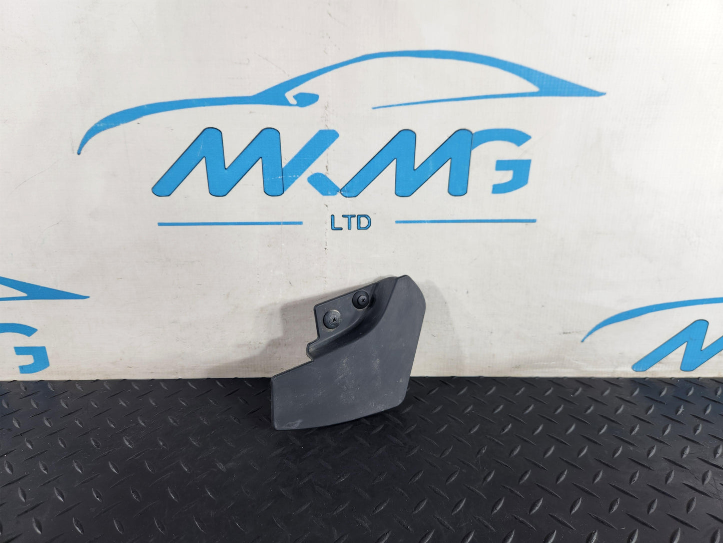 Land Rover Range Rover Evoque L551 SUV Right Side Mud Flap Guard K8D2-280E12-AD
