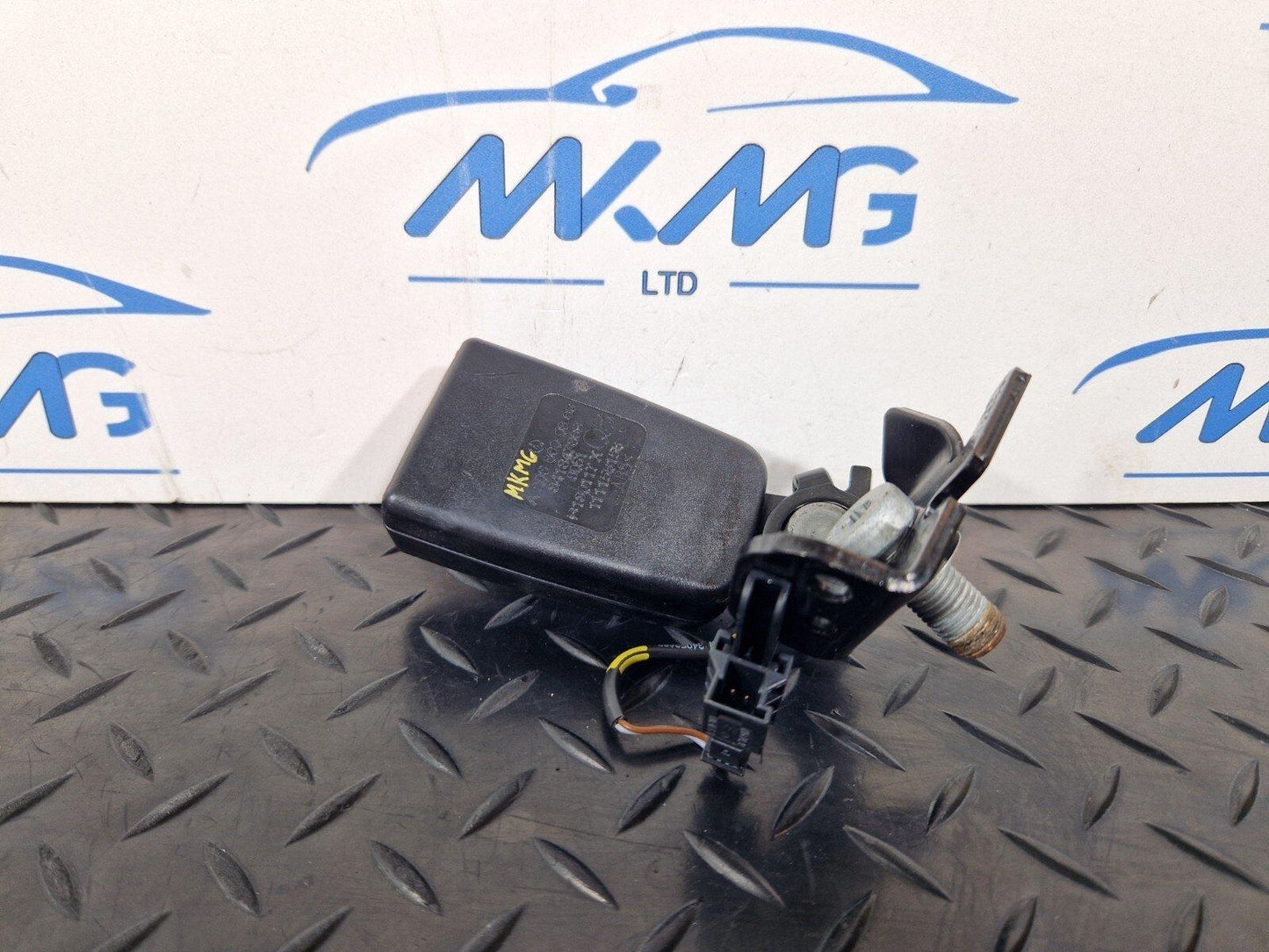 14-21 MERCEDES BENZ C220D W205 REAR LEFT PASSENGER SIDE N/S SEATBELT A2058600369