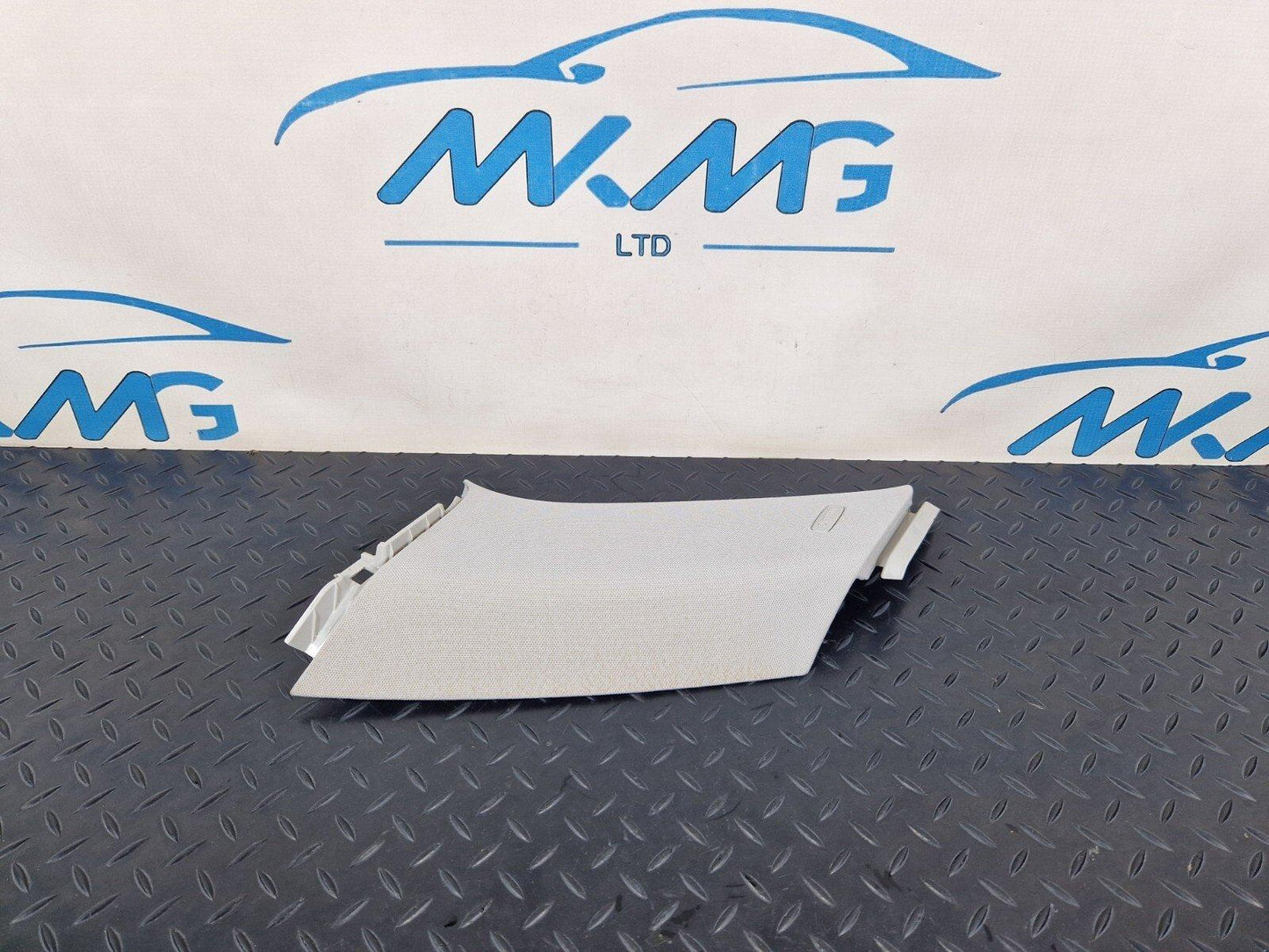 14-21 MERCEDES BENZ C200d W205  C-PILLAR TRIM RIGHT SIDE A2056904604