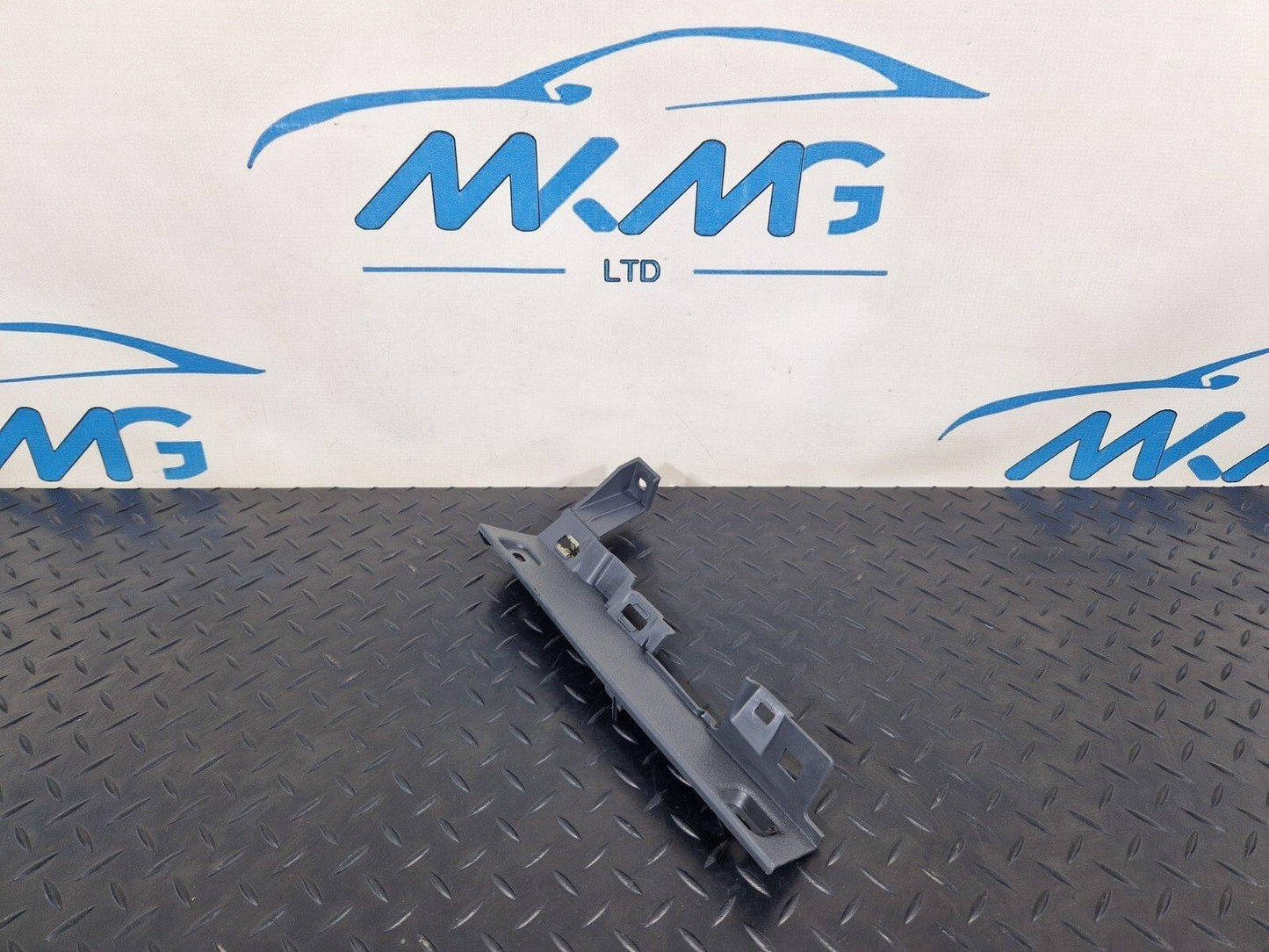 2018-ON MERCEDES BENZ SPRINTER W907 W910 GENUINE DASHBOARD COVER A9106806900