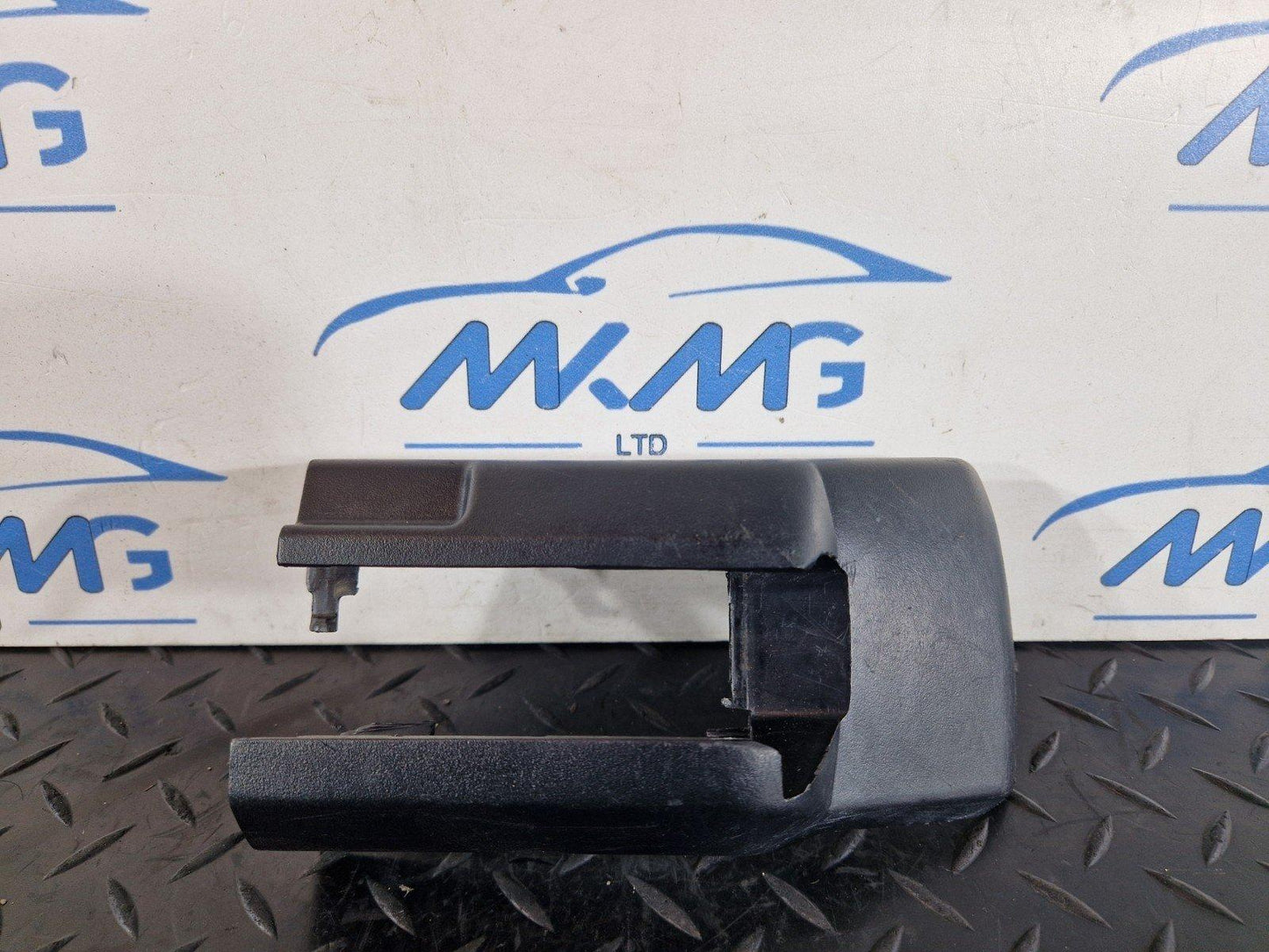 16-19 MERCEDES BENZ GLE W166 REAR LEFT OUTSIDE SEAT RAIL COVER A1669190100