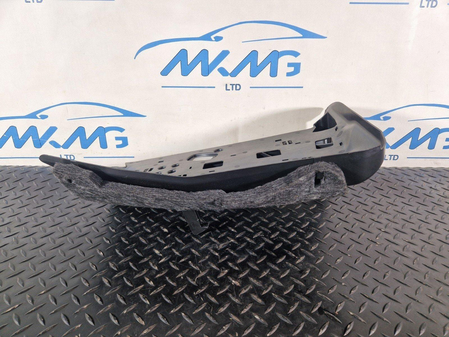 16-22 MERCEDES BENZ X253 FRONT LEFT N/S DASHBOARD LOWER TRIM PANEL A2536800536