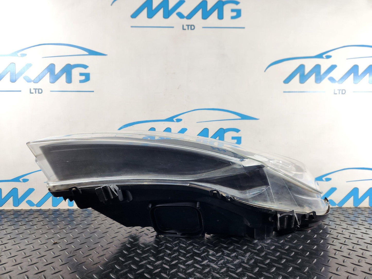 Peugeot Boxer MK3 Cargo Van Left Passenger Side Headlight Genuine 1375103080