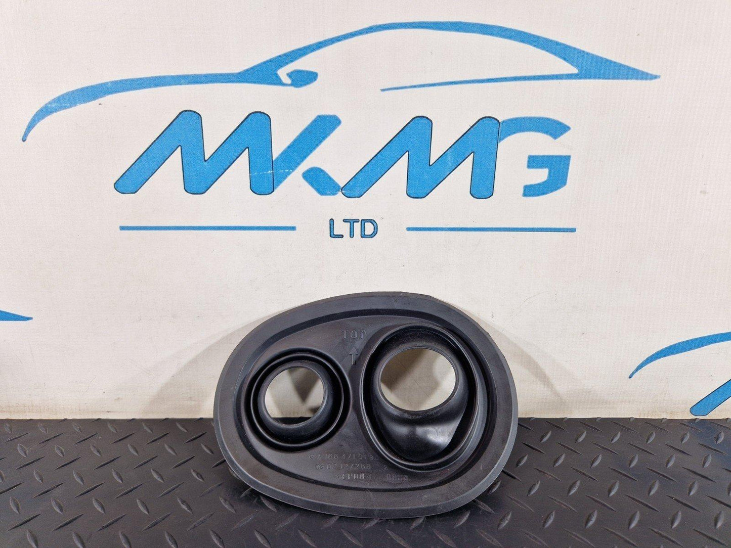11-19 MERCEDES BENZ ML W166 GENUINE FUEL TANK RUBBER GASKET SEAL  A1664710180