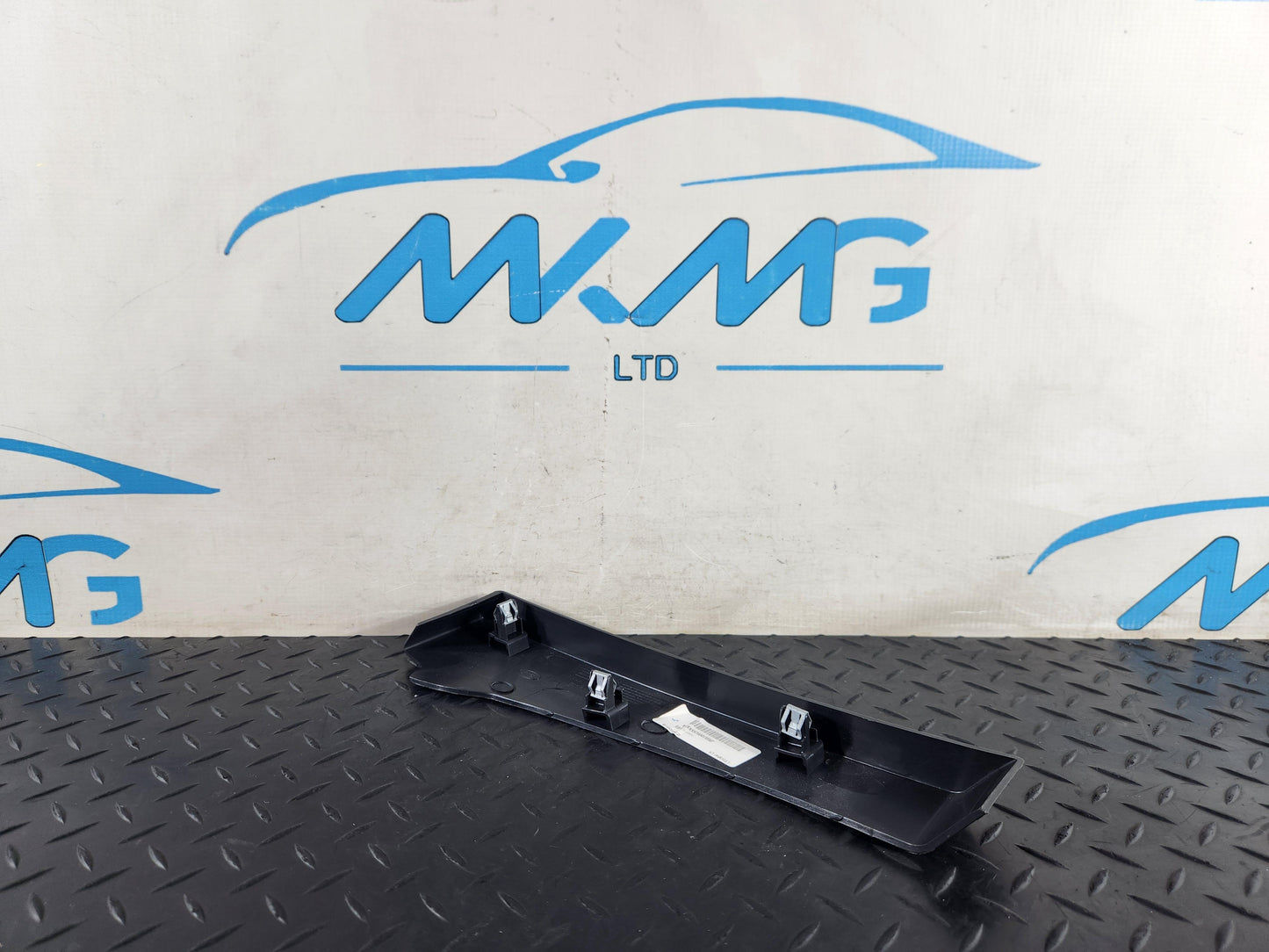 Land Rover Range Rover Evoque L551 SUV Left Side Dashboard Trim R8D2043C27A
