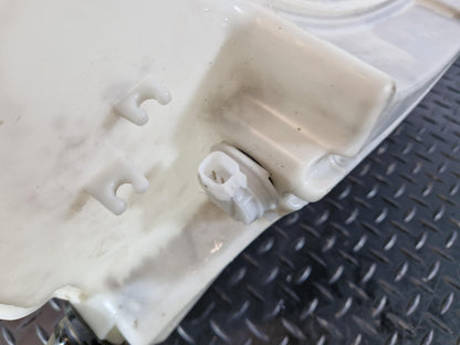 Range Rover Evoque L551 Genuine Windscreen Washer Bottle Tank K8D2-17B613-AC