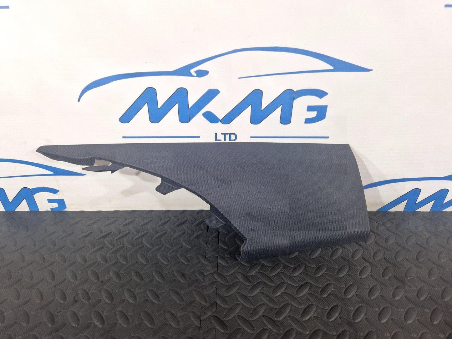 16-19 AUDI A4 B9 REAR LEFT SIDE PILLAR UPPER QUARTER TRIM COVER PANEL 8W5867245A