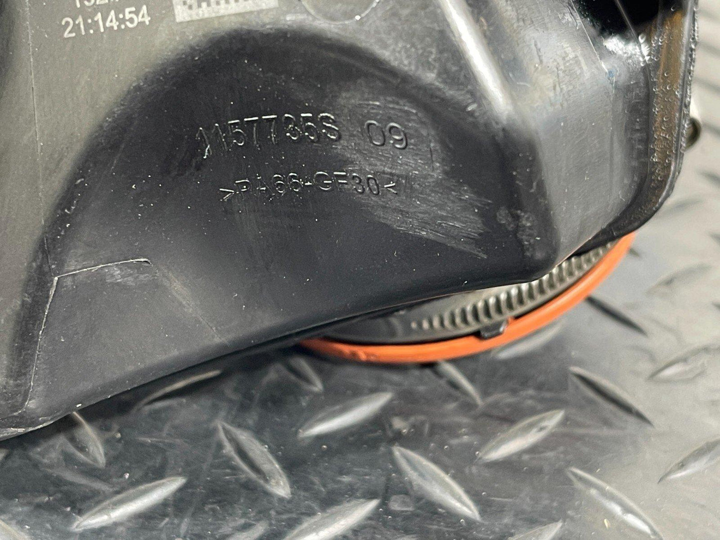 18-ON MERCEDES BENZ A CLASS W177 DIESEL REBREATHER AIR INTAKE DUCT A6540901301
