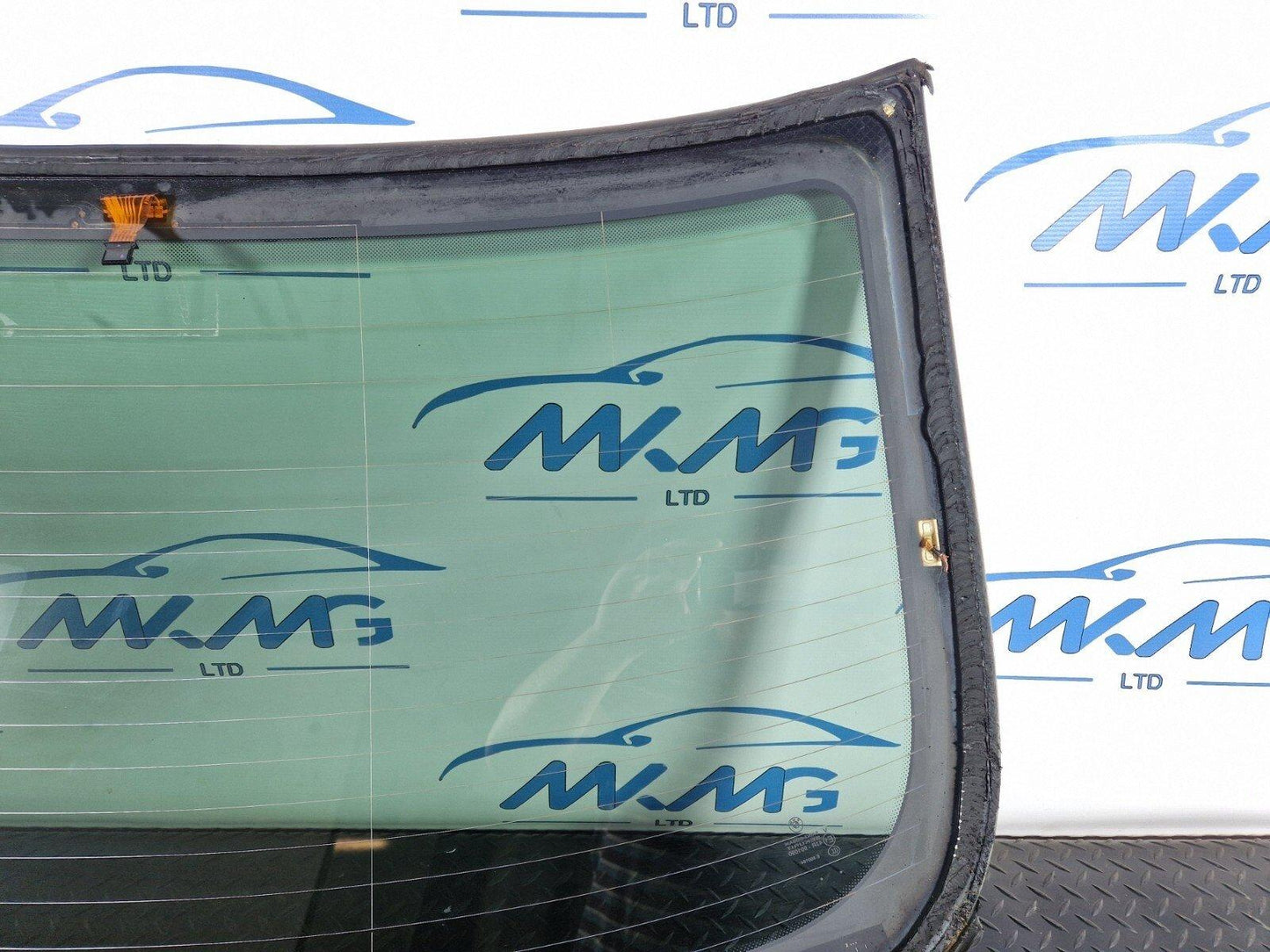 11-18 BMW 6 SERIES F06 GENUINE REAR CENTRE WINDOW GLASS WINDSCREEN 43R-001090