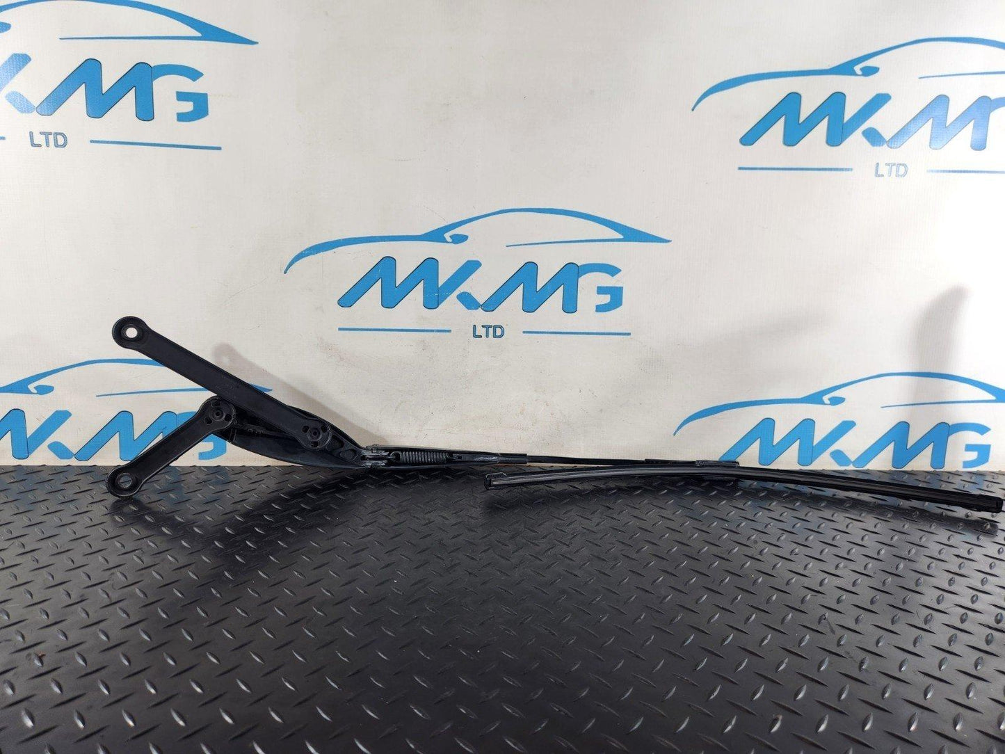 16-22 MERCEDES BENZ X253 GENUINE WINDSCREEN LEFT N/S WIPER ARM COVER A2058240219