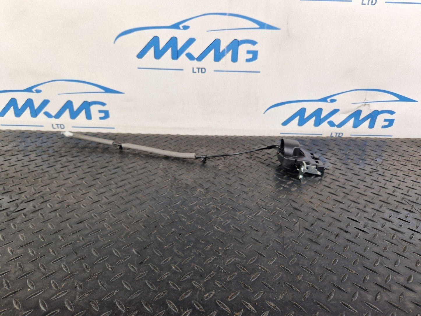 19-ON MERCEDES BENZ CLA C118 REAR RIGHT O/S/R SEAT LOCK A2389203501