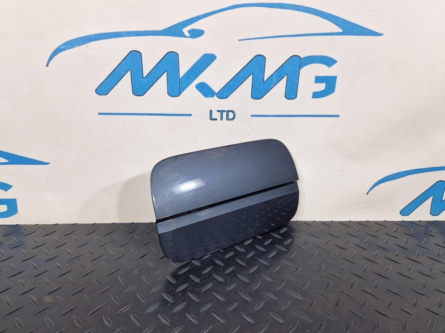 16-19 AUDI A4 AVANT B9 3.0 TDI S-LINE FUEL FILLER FLAP IN GREY LX7L 8W0809907