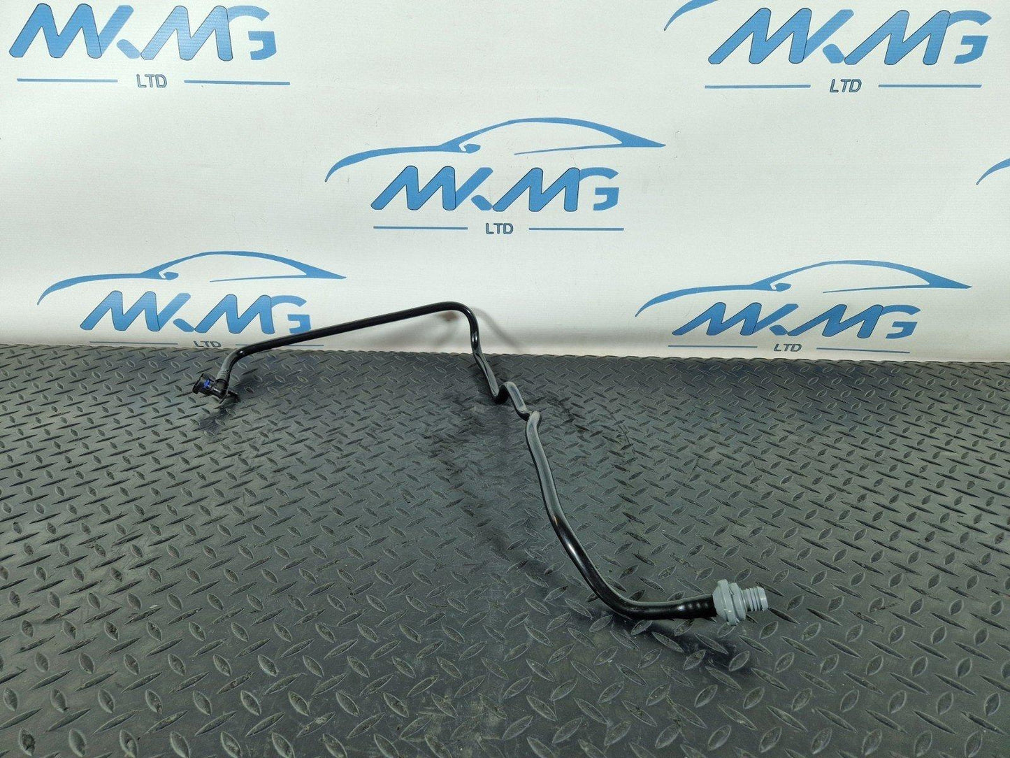 12-18 MERCEDES BENZ W176 GENUINE VACUUM PIPE A2464300000