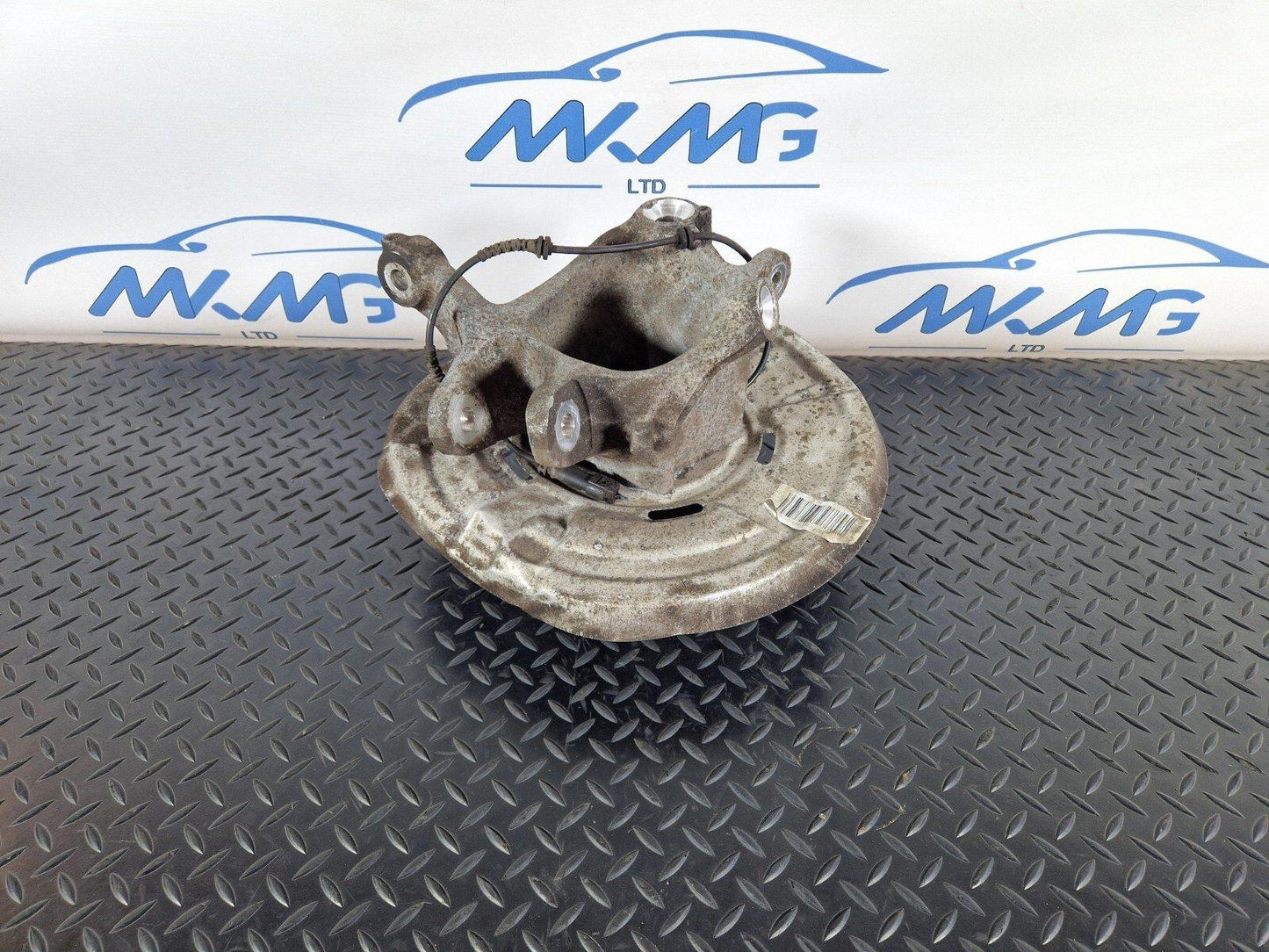 11-18 BMW 6 SERIES F06 OEM RHD REAR RIGHT WHEEL HUB 685289 6784901