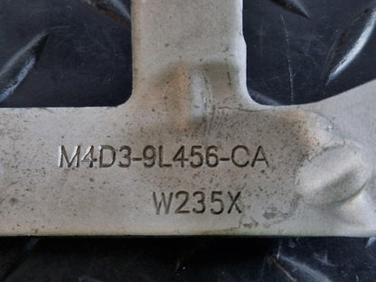 19-ON RANGE ROVER EVOQUE L551 GENUINE EXHAUST SUPPORT BRACKET M4D39L456CA