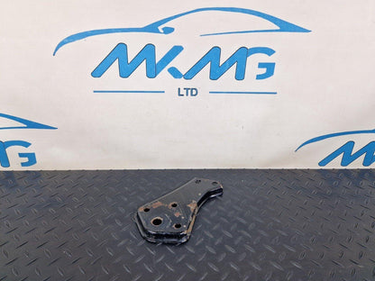 14-21 MERCEDES BENZ C200d W205 REAR AXLE SUBFRAME RIGHT STOP PLATE A2053520800