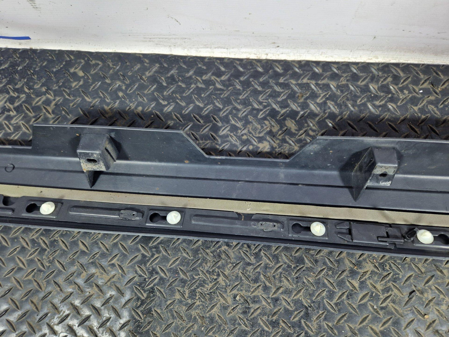 Land Rover Discovery Sport Side Skirt Sill Right Side Genuine FK7210154AD