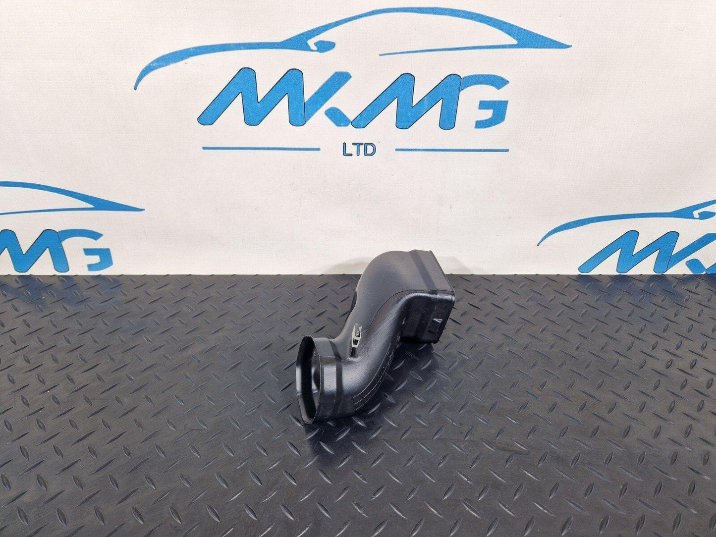 18-ON MERCEDES SPRINTER W907 W910 RIGHT DRIVER SIDE AIR DUCT A9078304401
